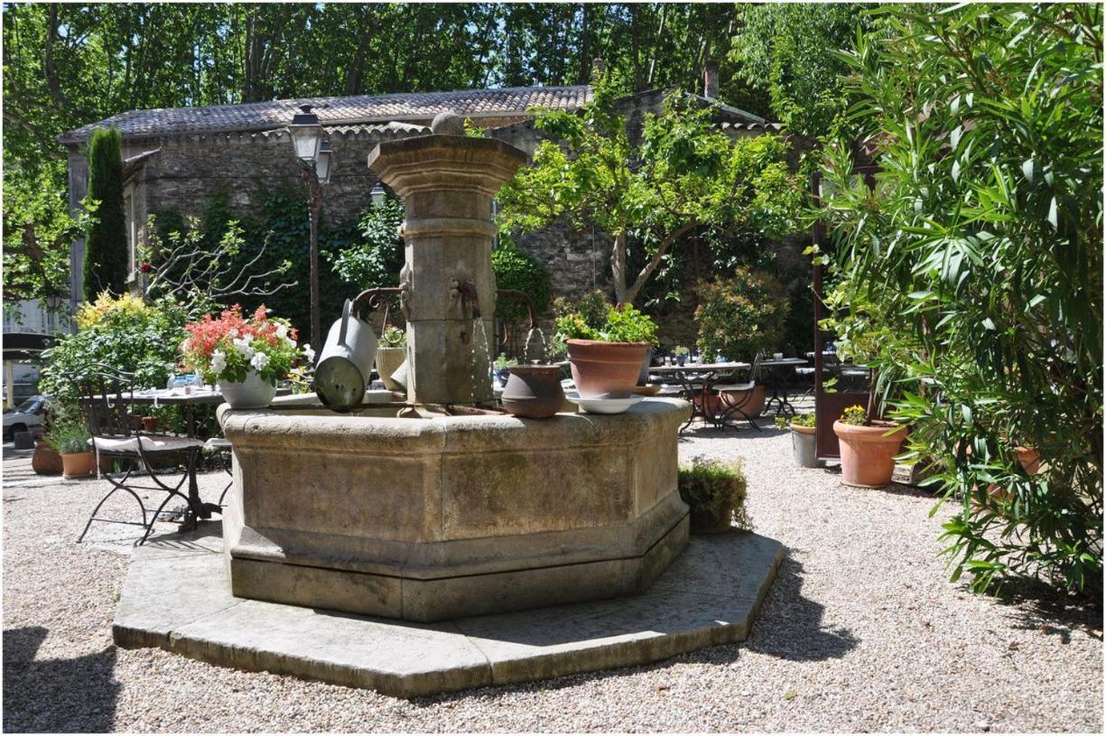 לינה וארוחת בוקר La Figuiere Fontaine De Vaucluse מראה חיצוני תמונה