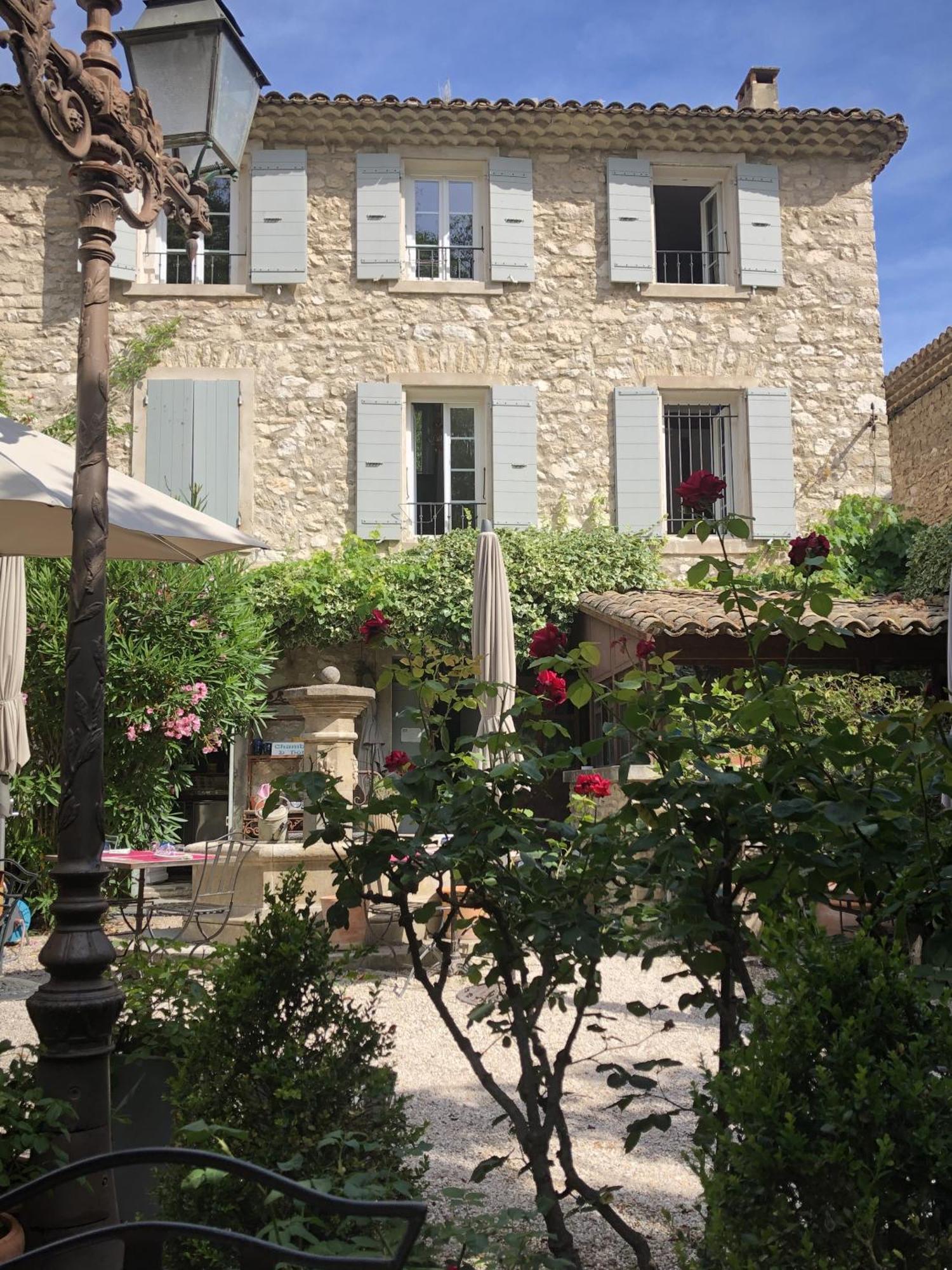 לינה וארוחת בוקר La Figuiere Fontaine De Vaucluse מראה חיצוני תמונה